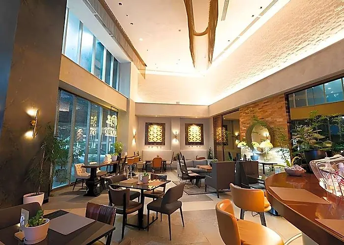 Brittany Bgc Hotel 4*