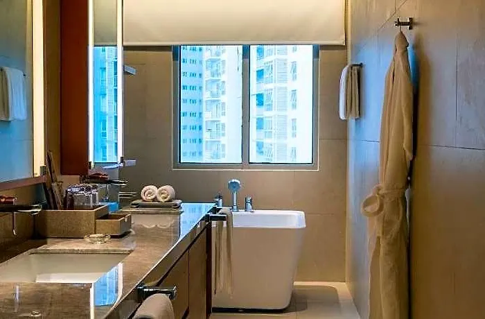 Hotel Brittany Bgc 4*