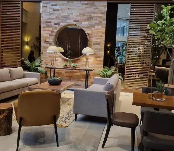 Brittany Bgc Hotel 4*