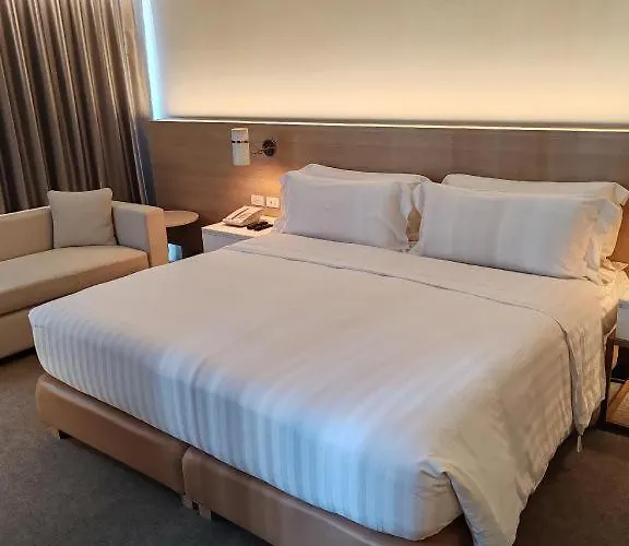 Hotel Brittany Bgc 4*